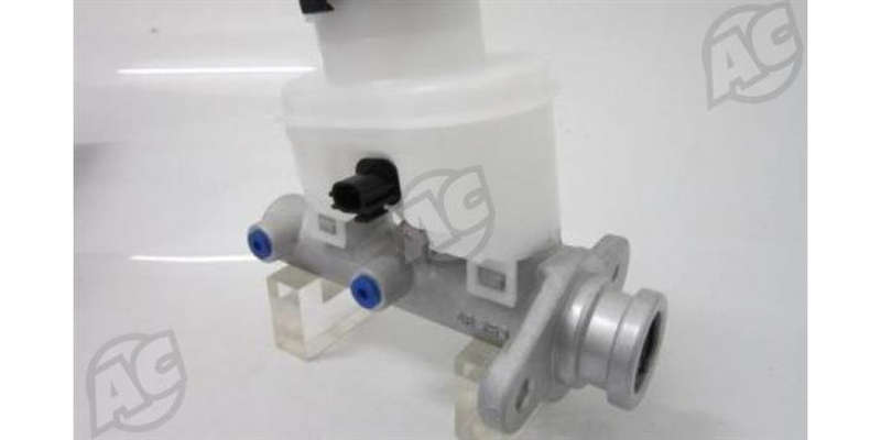 Brake Master Cylinder Isuzu B-Max ISU106