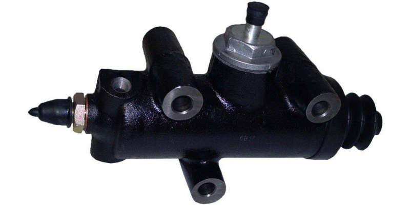 Brake Master Cylinder Isuzu Txd 40 Diesel 6 Ton (69-80), Txd 40 Diesel 6 Ton (1980-), Txd 45A (80...