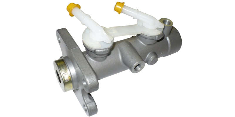 Brake Master Cylinder Nissan Ud Series 1997- Series Ud35 (99-08), Ud40 (99-08), Ud40L (99-08), Ni...