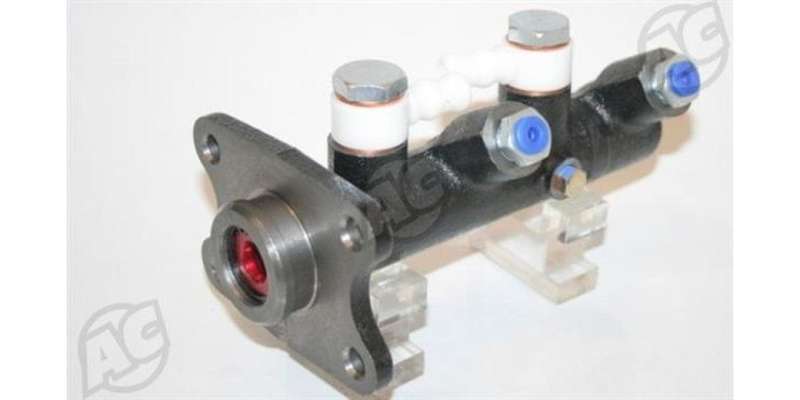 Brake Master Cylinder Toyota 3/4Y TOY107