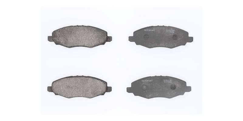 Brake Pads Mahindra Xylo Toyota Innova Hilux (SET)  (D3523M)