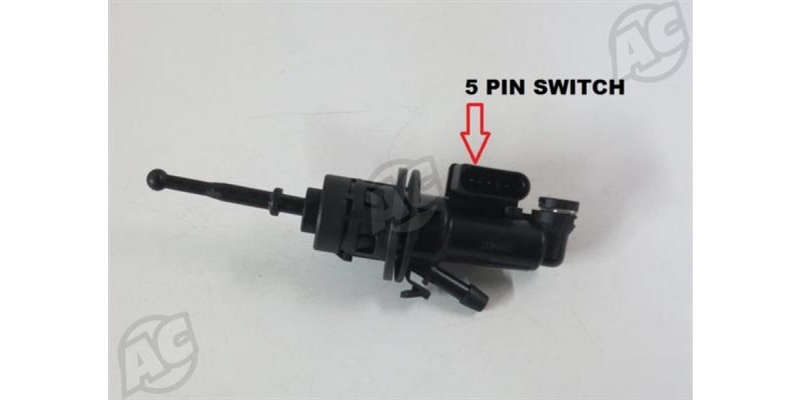 Clutch Master Cylinder 5 Pin - Vw Passat/Tiguan (VW3015P)
