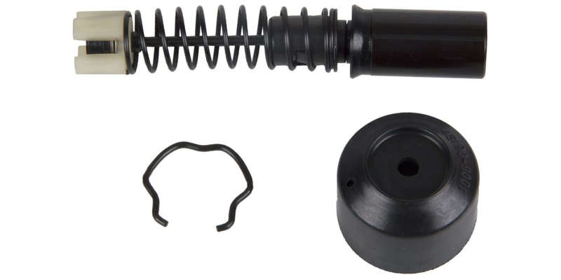 Clutch Master Piston Kit Nissan 69-03 1400, 140Y/Z, 1600, 160Y, 1800, 180U, 200, 200Sx, 240C, 260...