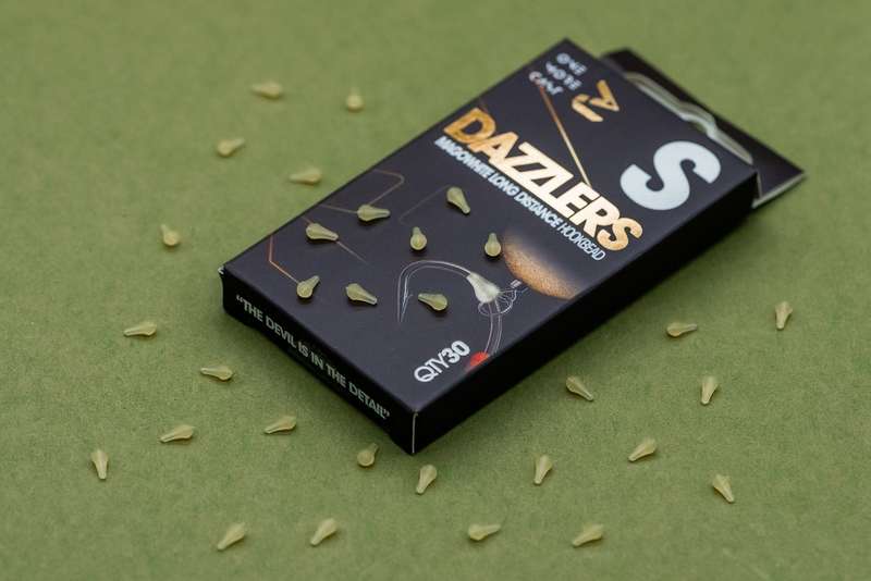OMC Dazzlers Magowhite Distance Hookbead small