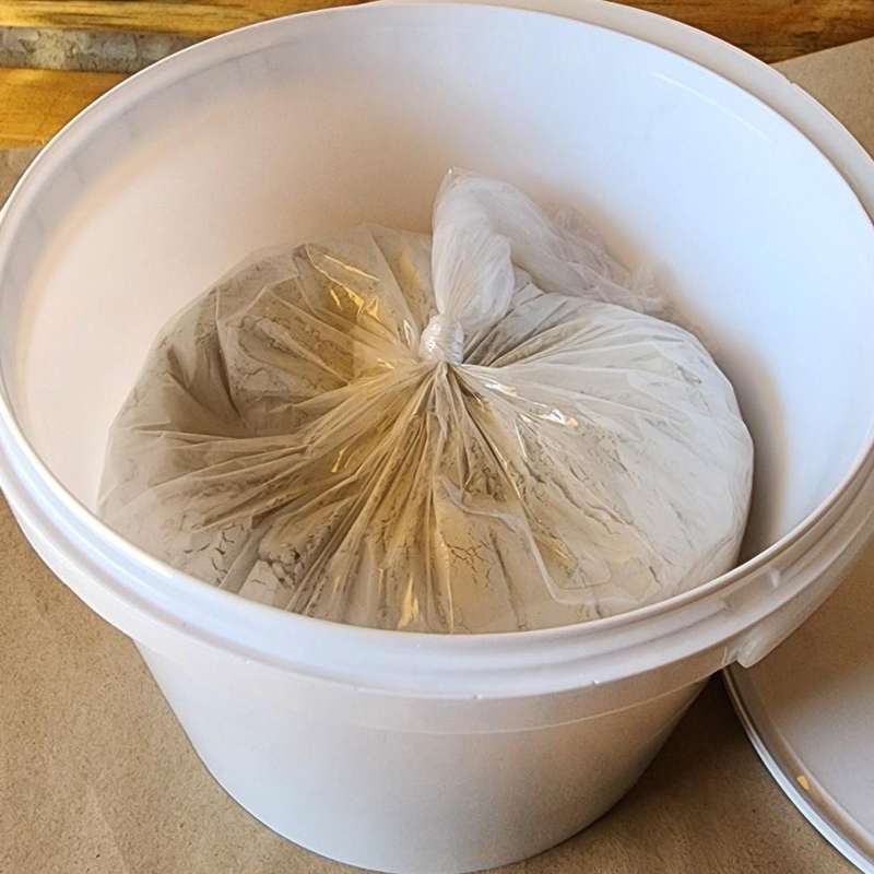 DIY White Cement Screed Mix