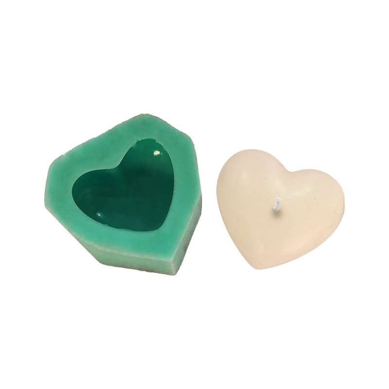 Heart Art Candle Making Kit with Silicone Mold