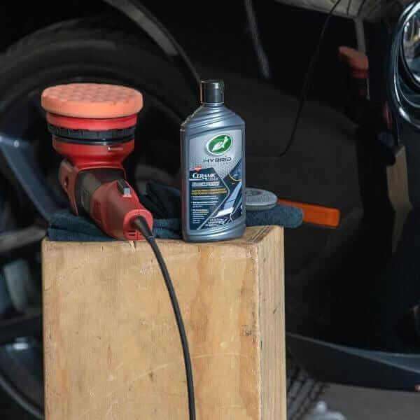 Turtle Wax Hybrid Solutions Ceramic Acrylic Black Polish 500ml