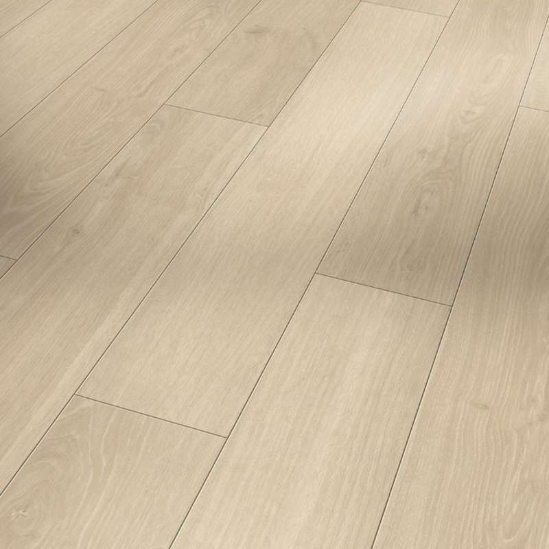 Oak Studioline Sanded - Classic 1050 4V AC4/Class 32 (Light Commercial)