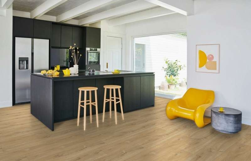 Oak Nova Limed - Basic 600 4V 8mm AC4/Class 32 Wide Laminate Plank