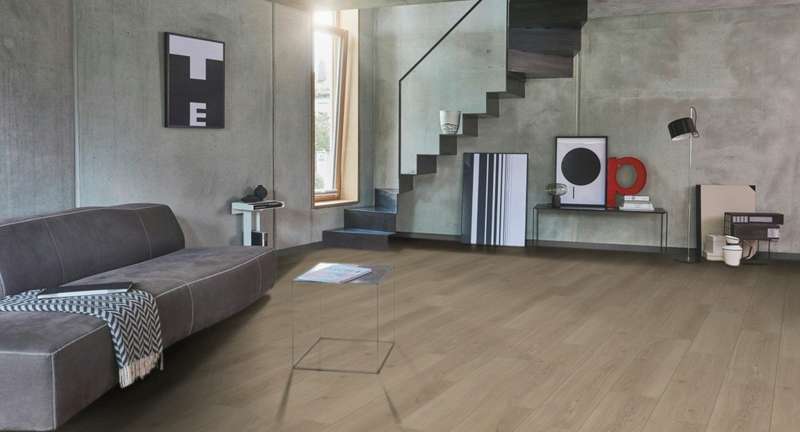 Oak Studioline Pure - Basic 600 4V 8mm AC4/Class 32 - Wide Laminate Flooring Plank