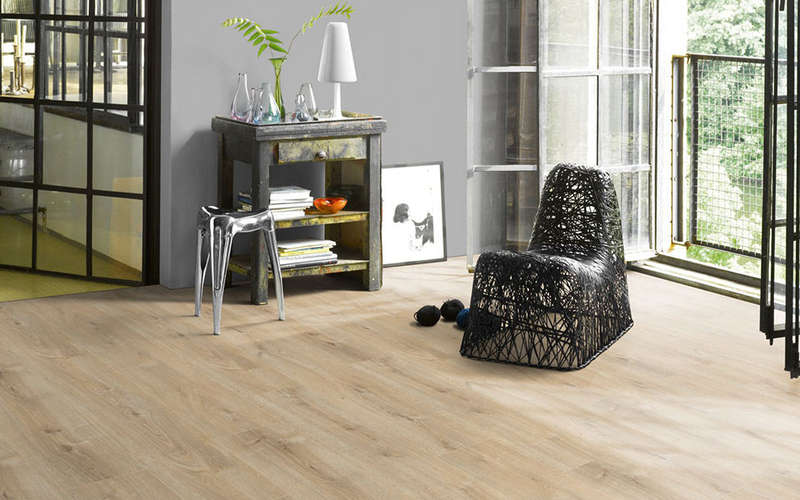 Oak Nova Light Limed - Basic 600 4V 8mm AC4/Class 32 Wide Laminate Plank