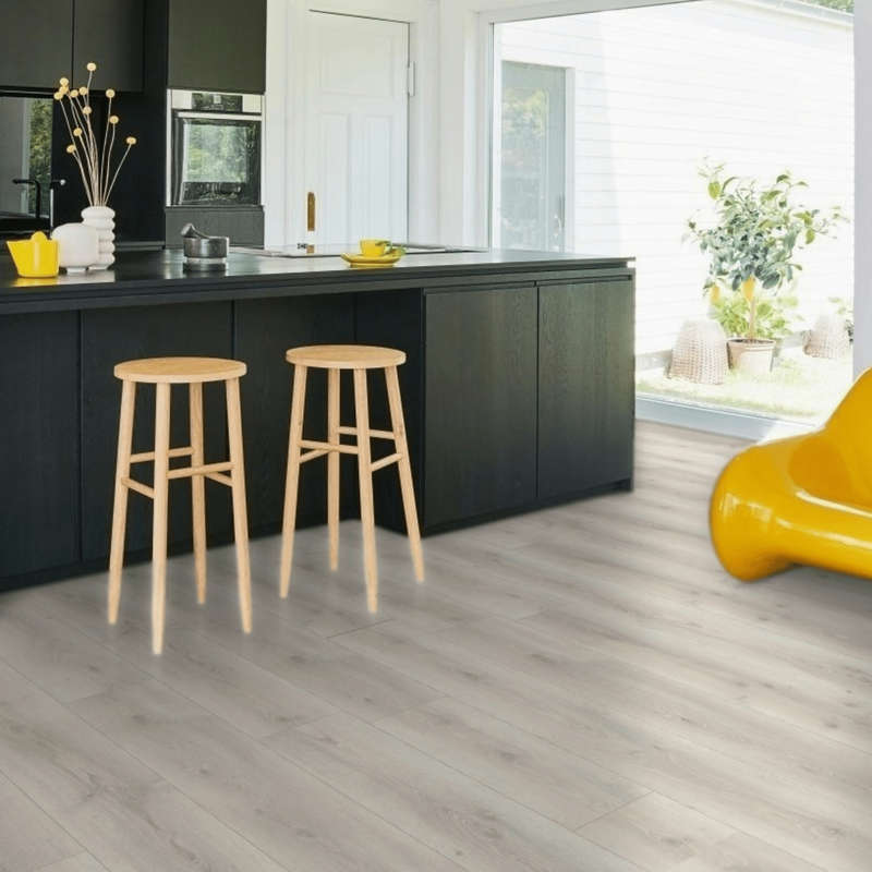 Oak Askada White Limed - Basic 600 XXL 4V AC4/Class 32 (Light Commercial) - Laminate Flooring Cha...