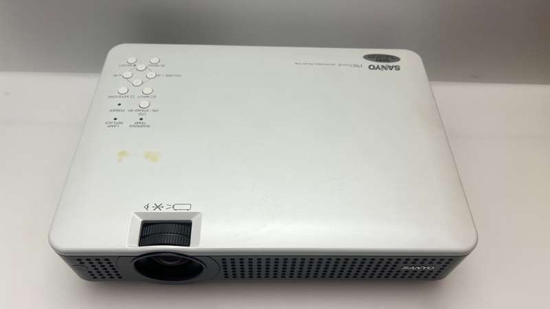 Sanyo PLC-XU75 Projector (Used)