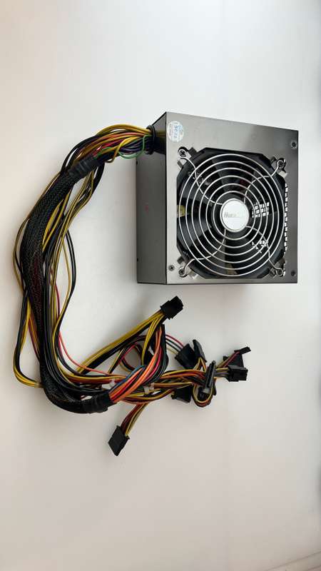 Huntkey 550W PSU (Excellent condition, like new, no corrosion)