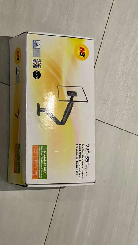 Double Extension Flexi Mount for Monitors - F100a (Used) Like New
