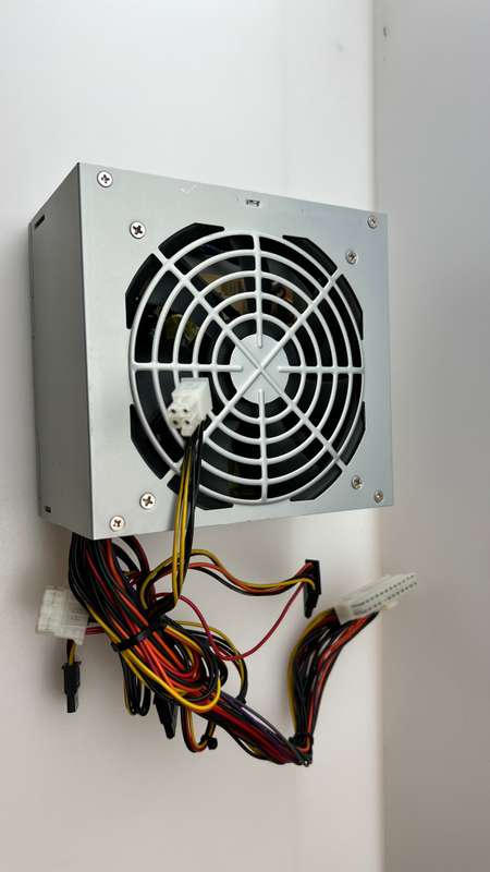 300W 24 Pin 80 Plus Rated Power Supplies Super Clean Units. No Rust Or Corrosion