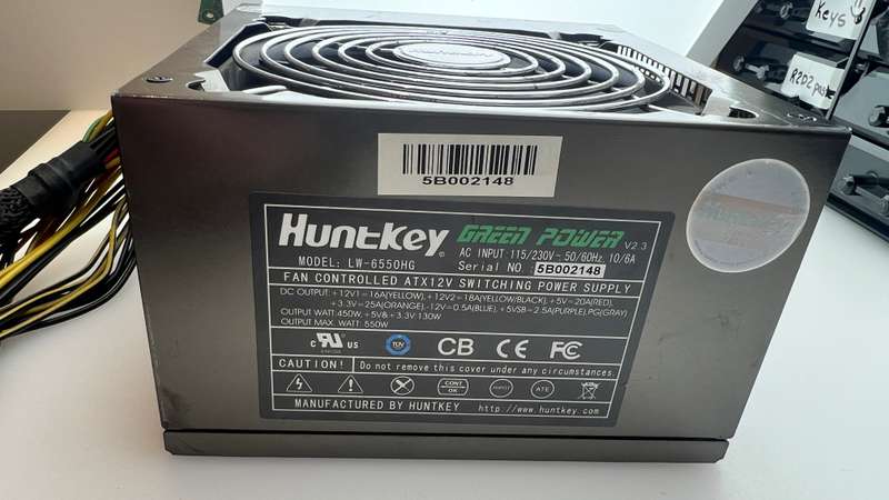 Huntkey 550W PSU (Excellent condition, like new, no corrosion)