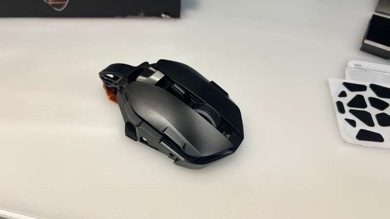 Cougar DUALBLADER Fully Customizable 16000 DPI Optical Gaming Mouse / Evolutionary DYNASTRUT Desi...