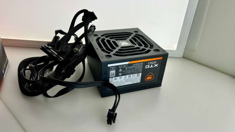 Cougar XTC 650W Power Supply, Used Once