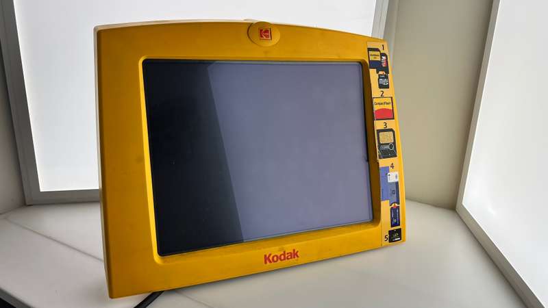 Kodak Framed Touch Screen-Perfect for a old school project