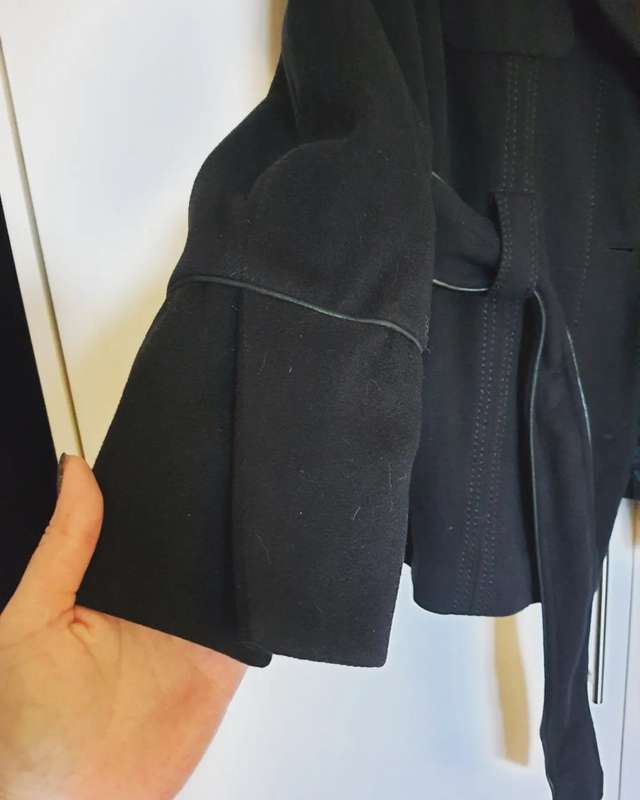 100% virgin wool black, belted jacket with faux leather detail - M / Black / Basler