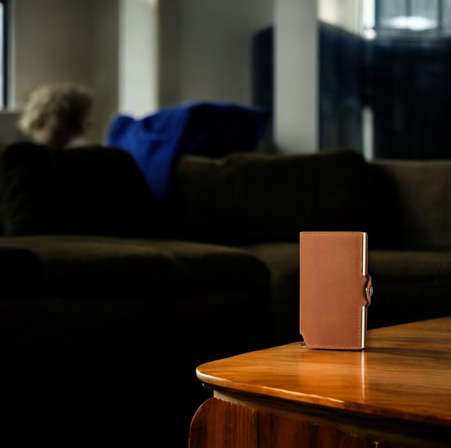 Hammer&Hide PU leather Pop up wallet - Light Brown with Rose Gold Aluminum frame