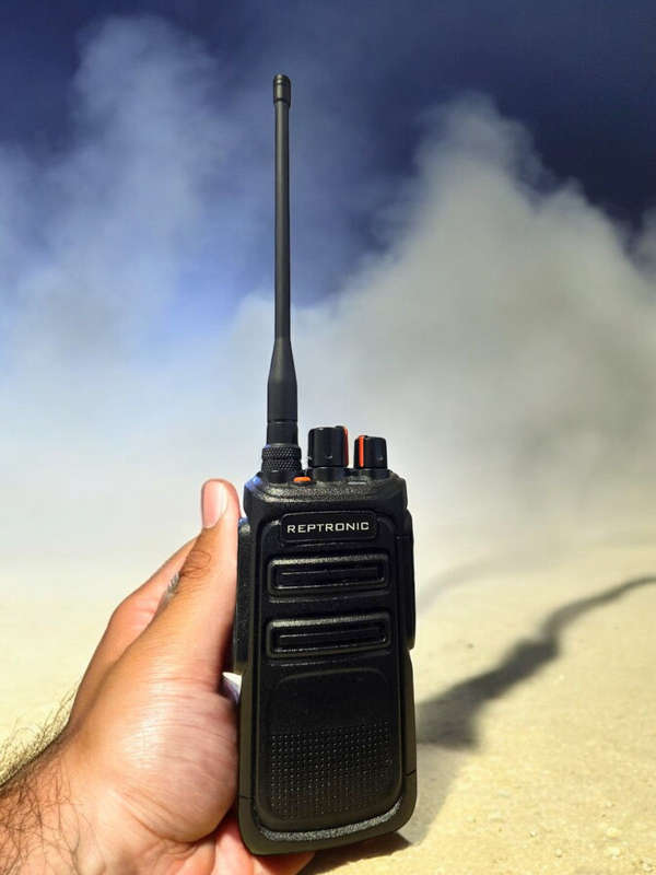 Reptronic P70 Two Way Radio: 5-10km Extra Long Range