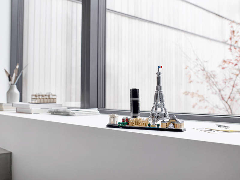 LEGO® Architecture Skyline Collection Paris Building Kit 21044
