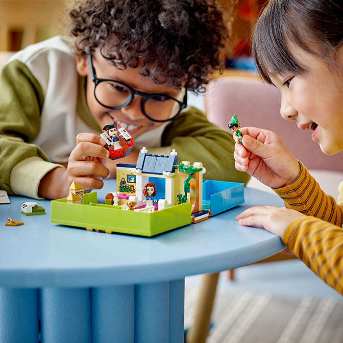 LEGO® ǀ Disney Peter Pan & Wendys Storybook Adventure 43220