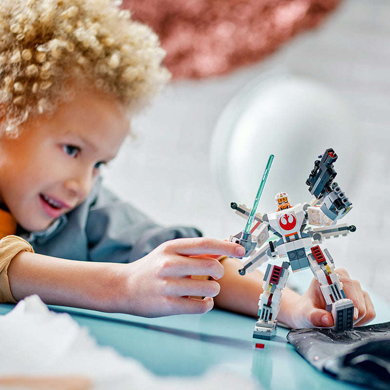 LEGO® Star Wars Luke Skywalker X-Wing Mech Set 75390