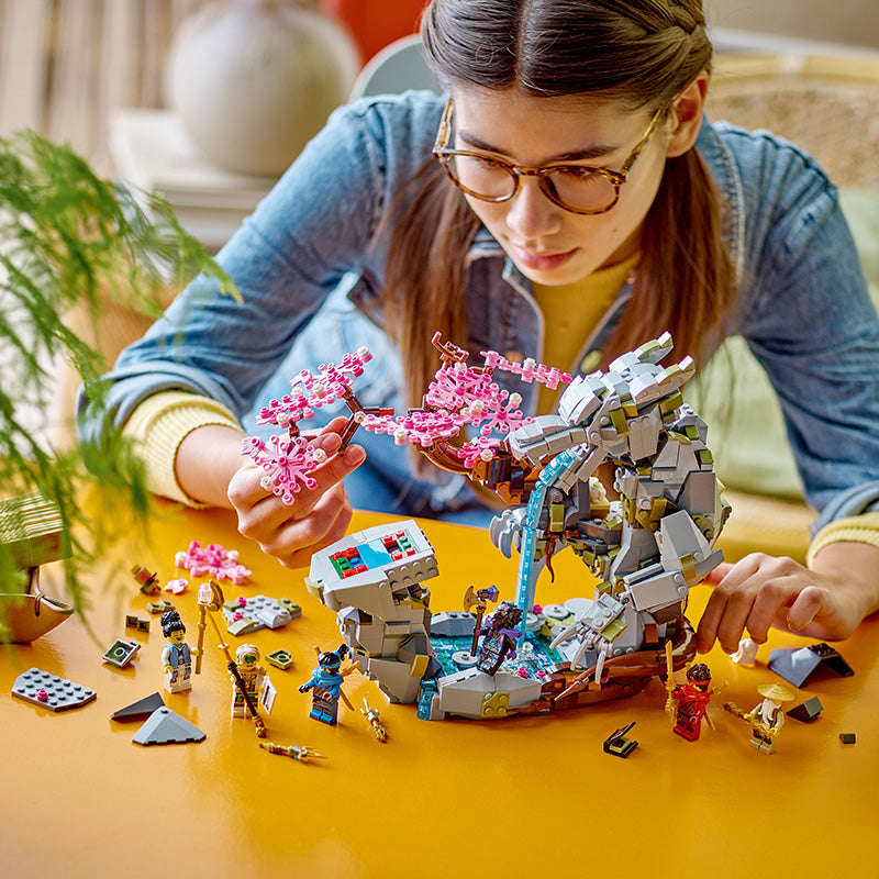 LEGO® NINJAGO® Dragon Stone Shrine Buildable Model 71819