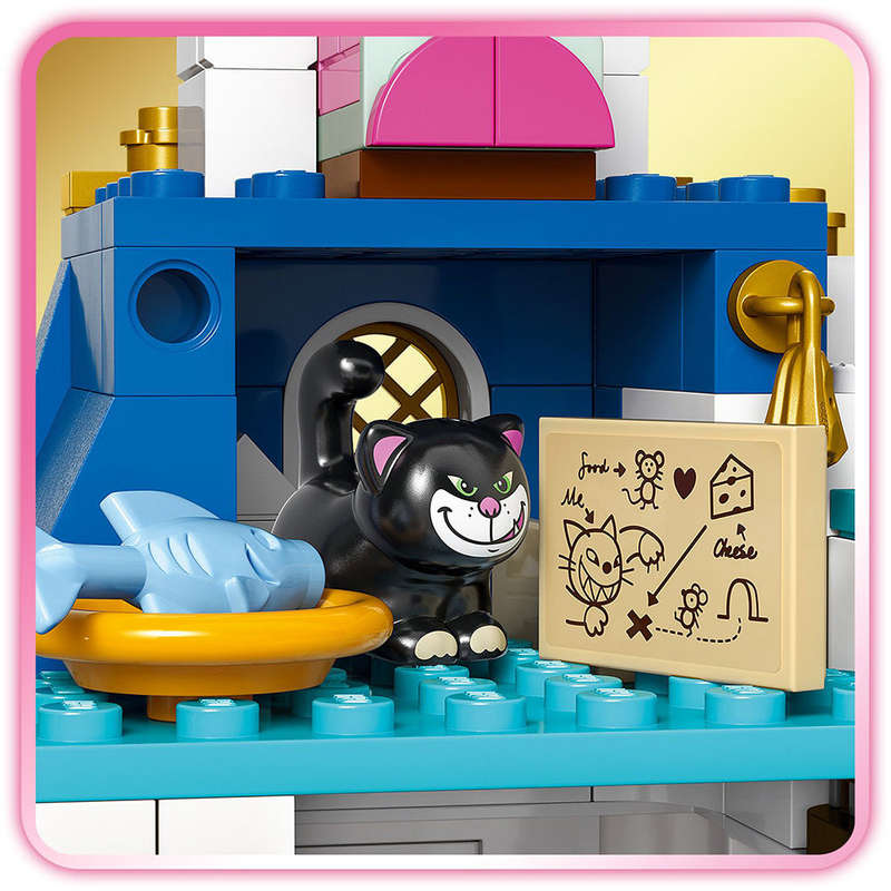 LEGO® | Disney Princess Cinderellas Castle & Horse Carriage 43275