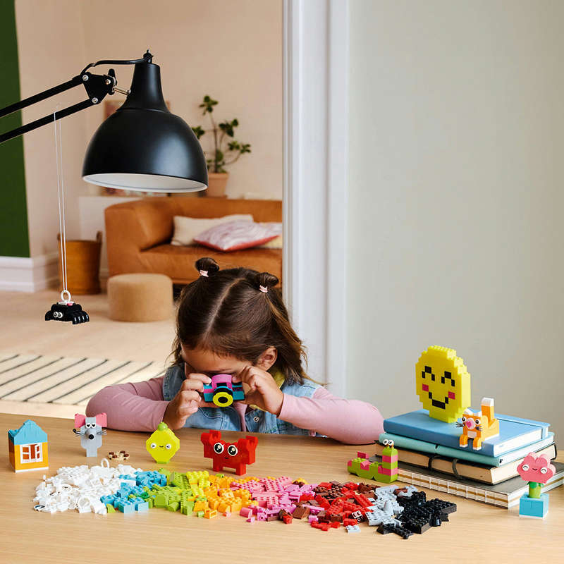LEGO Classic Creative Happy Box Creative Toys Set 11042