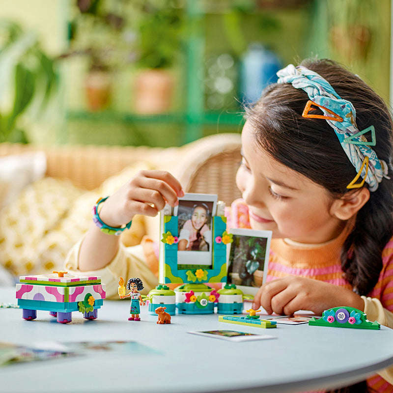 LEGO® ǀ Disney Encanto Mirabels Photo Frame and Jewellery Box 43239