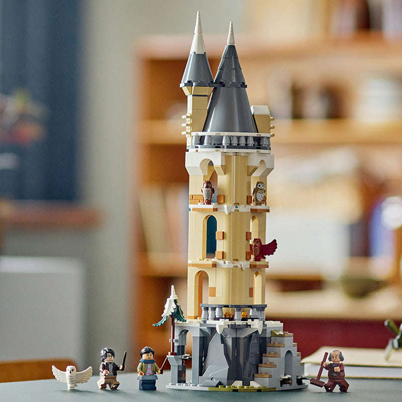 LEGO® Harry Potter Hogwarts Castle Owlery With Toy Owls 76430