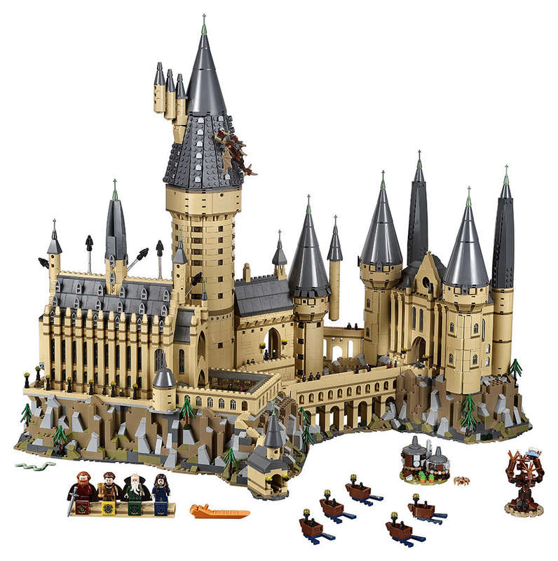 LEGO® Harry Potter Hogwarts Castle Building Kit 71043