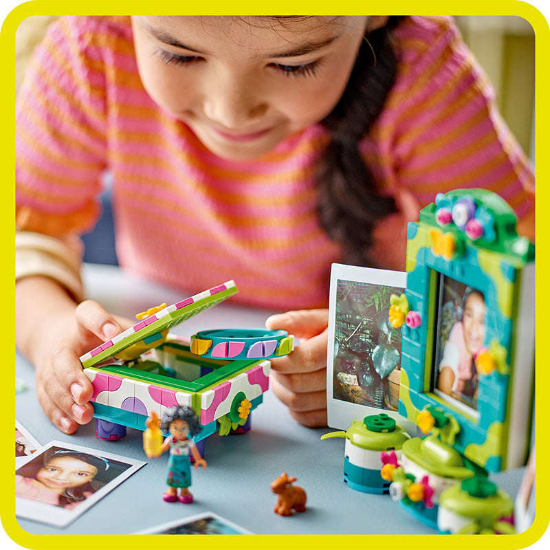 LEGO® ǀ Disney Encanto Mirabels Photo Frame and Jewellery Box 43239