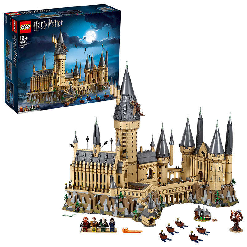 LEGO® Harry Potter Hogwarts Castle Building Kit 71043