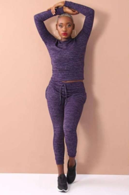 Ladies Plain Round Neck Sweatshirt And Sweatpants Set
