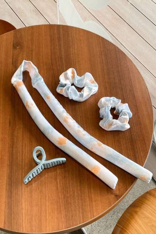 DAZY Self-adhesive Curling Tools
