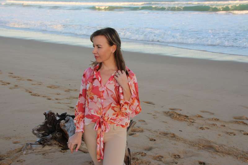 Raffinéa Women's Floral Printed Lantern Sleeve Blouse