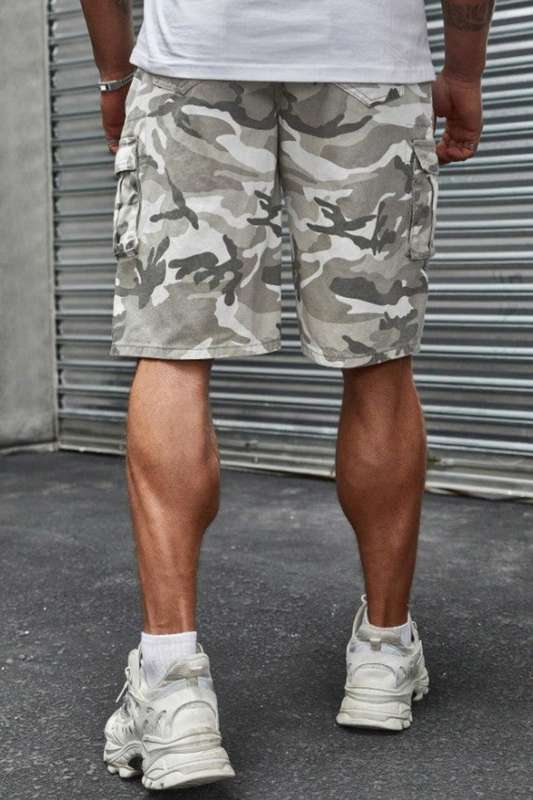 Manfinity EMRG Men's Camouflage Cargo Denim Shorts