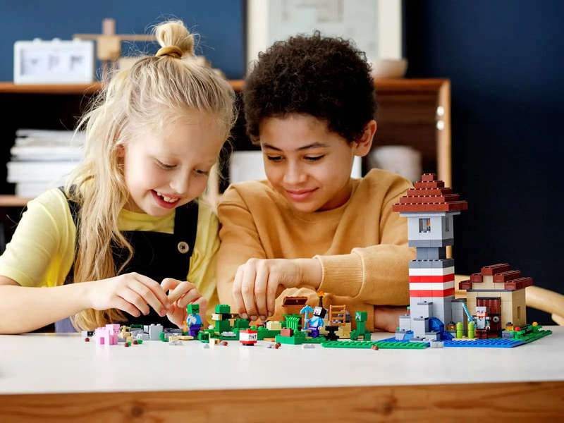 LEGO® 21161 Minecraft The Crafting Box 3.0