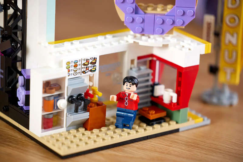 LEGO® Ideas BTS Dynamite (21339) music video set
