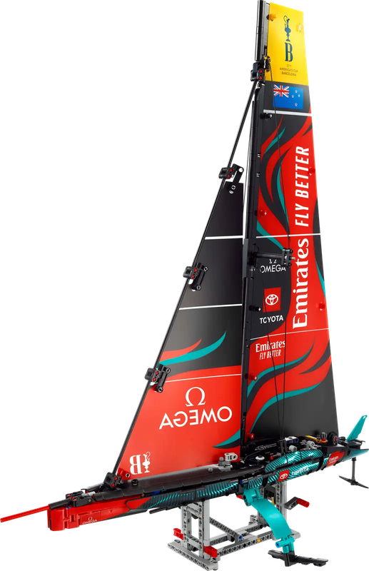LEGO® Technic Emirates Team New Zealand AC75 Yacht (42174)