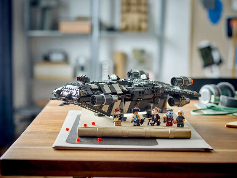 LEGO® Star Wars The Onyx Cinder (75374)