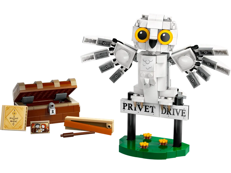 LEGO® Harry Potter Hedwig at 4 Privet Drive (76425)