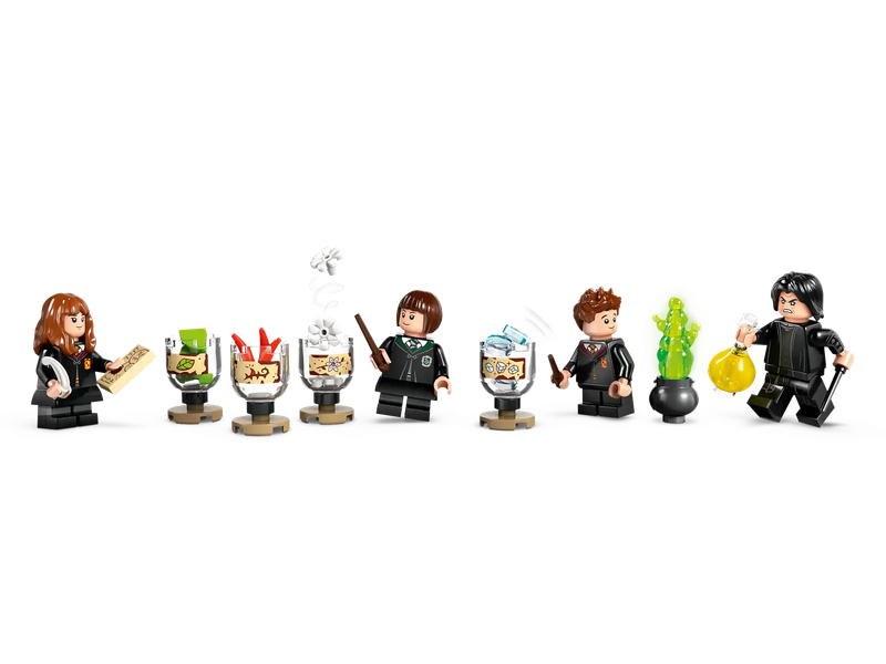 LEGO® Harry Potter Hogwarts Castle: Potions Class  (76431)