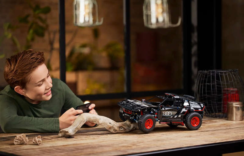 LEGO® 42160 Technic Audi RS Q e-tron
