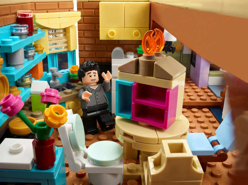 LEGO Icons 10292 The Friends Apartments